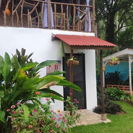 Sun House Rental Mambajao Luaran gambar